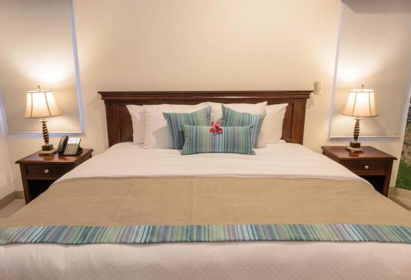 패밀리 스위트, Boutique Real San Juan Center