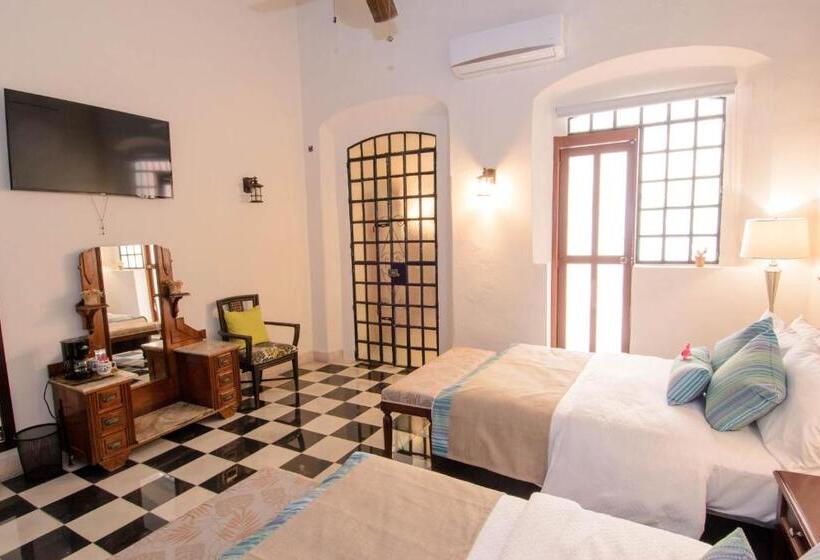 디럭스 룸, Boutique Real San Juan Center