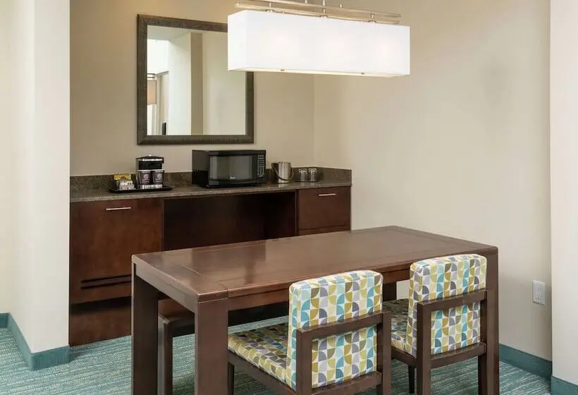 スイート, Doubletree By Hilton Miami   Doral, Fl