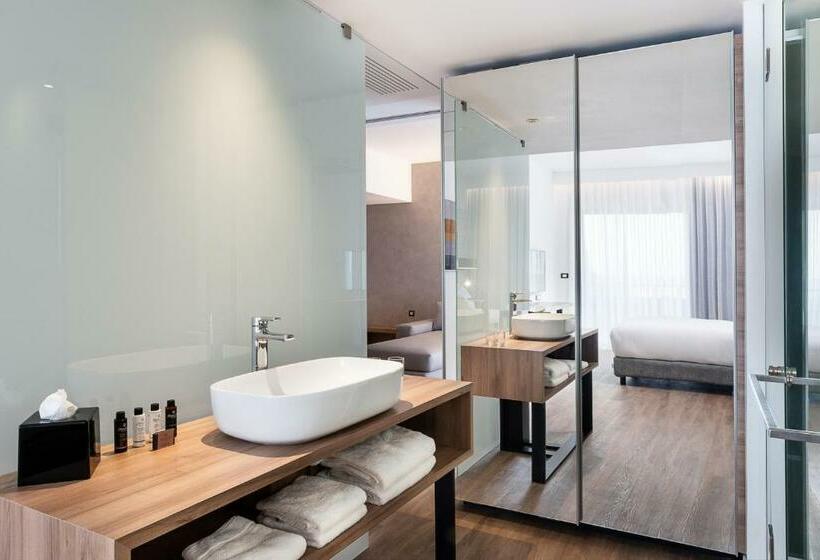 Люкс Вид на Бассейн, Euphoria Resort  All Inclusive