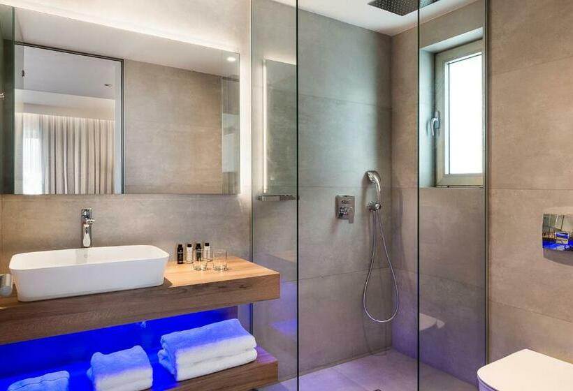 جناح مطلّ علي حمام السباحة, Euphoria Resort  All Inclusive