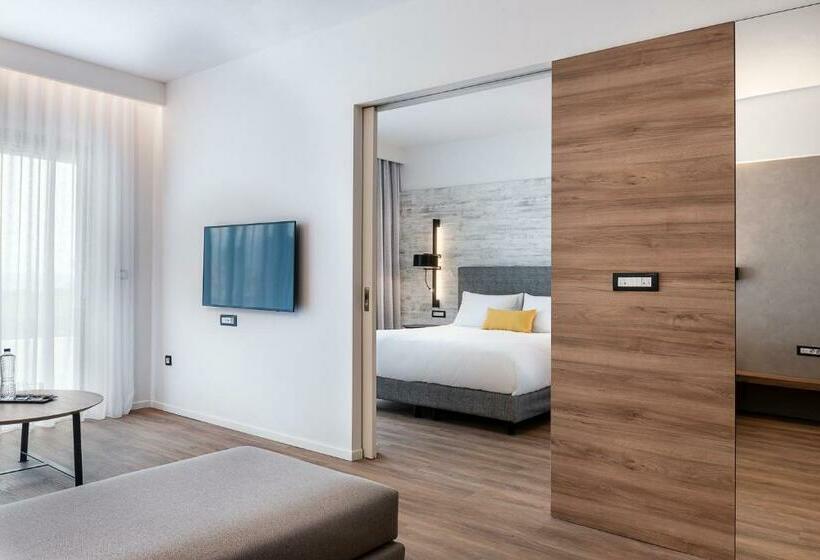 Люкс Боковой Вид на Море, Euphoria Resort  All Inclusive