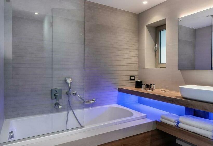 جناح ذو إطلالة جانبية على البحر, Euphoria Resort  All Inclusive