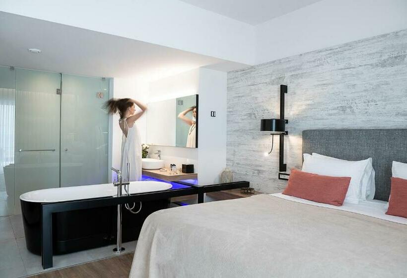 جناح ذو إطلالة جانبية على البحر, Euphoria Resort  All Inclusive