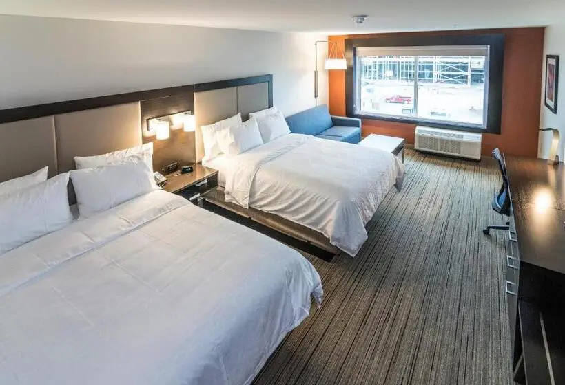スイート, Holiday Inn Express & Suites Allen Park, An Ihg