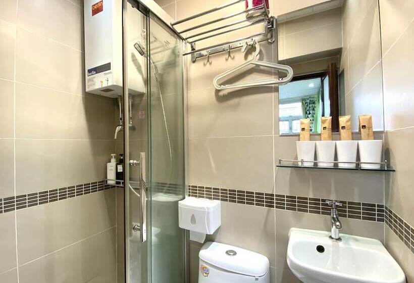 اتاق لوکس خانوادگی, Hong Kong Hostel