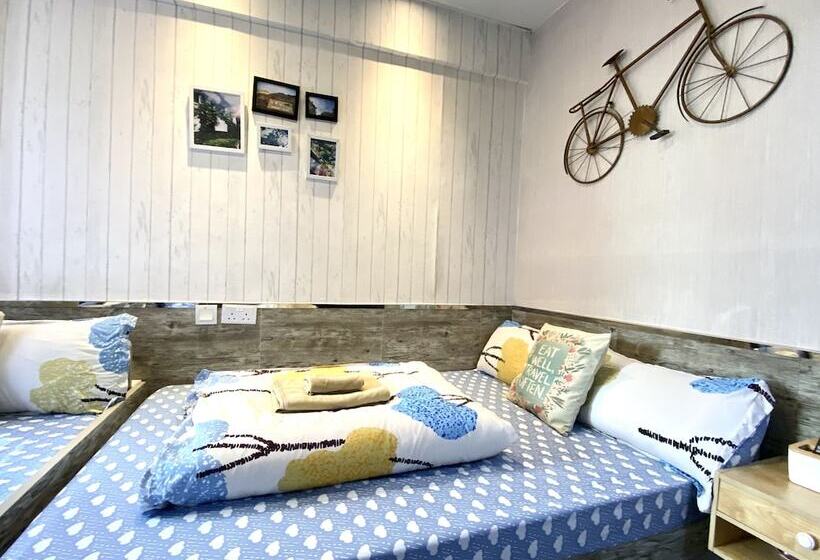 اتاق لوکس خانوادگی, Hong Kong Hostel