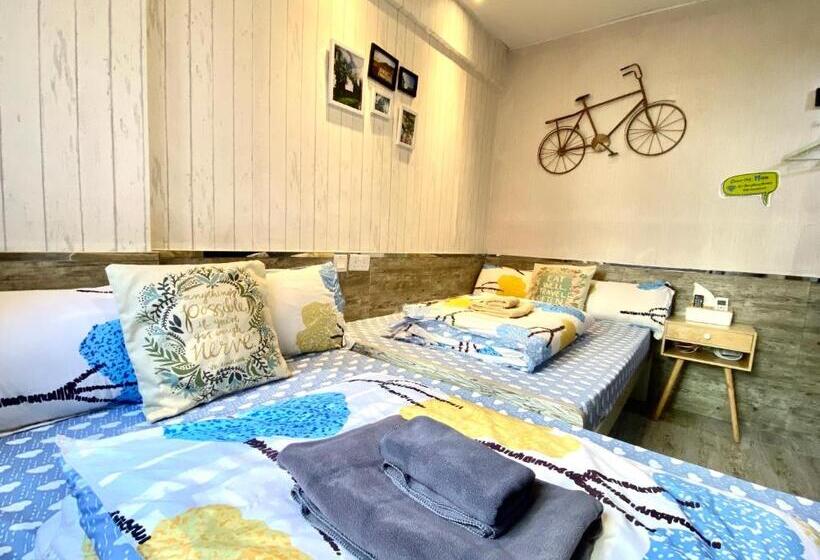 اتاق لوکس خانوادگی, Hong Kong Hostel