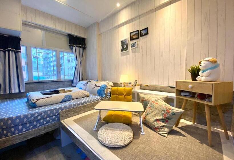 اتاق لوکس خانوادگی, Hong Kong Hostel