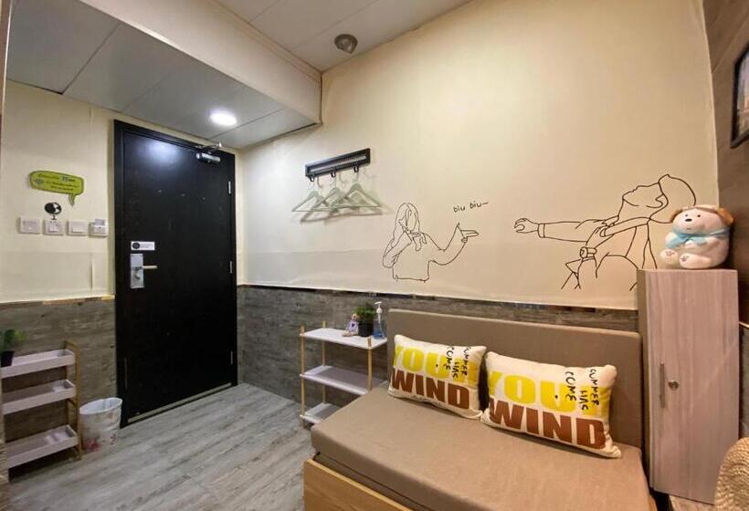 اتاق کلاسیک چهارنفره, Hong Kong Hostel