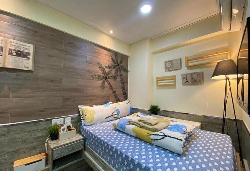 اتاق کلاسیک چهارنفره, Hong Kong Hostel