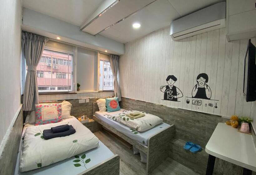 اتاق لوکس با چشم‌انداز شهر, Hong Kong Hostel