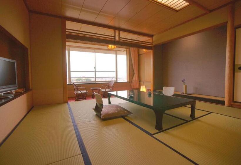 اتاق استاندارد با چشمانداز, Kaminoyu Onsen