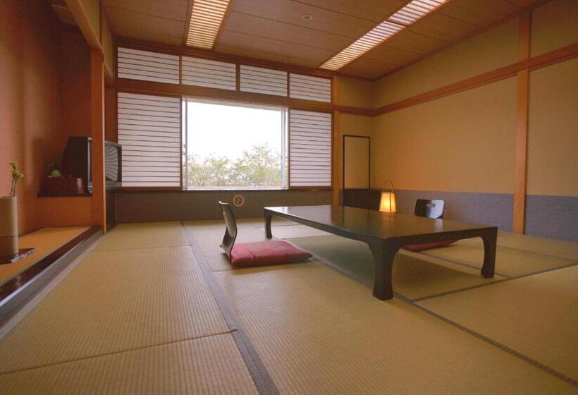 اتاق استاندارد با سرویس بهداشتی مشترک, Kaminoyu Onsen