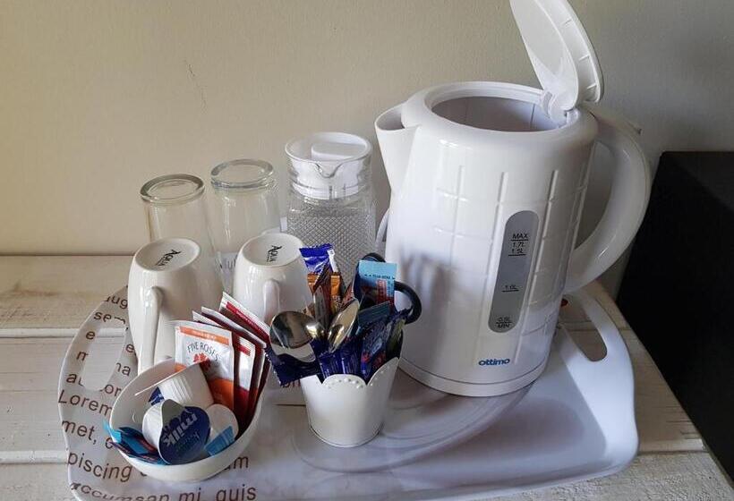 ファミリールーム, Outeniqua Enroute