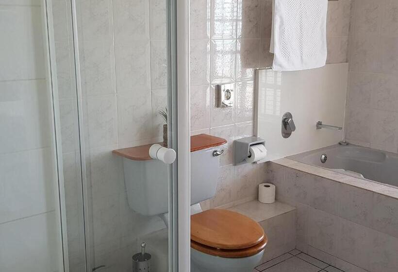 スタンダードルーム, Outeniqua Enroute