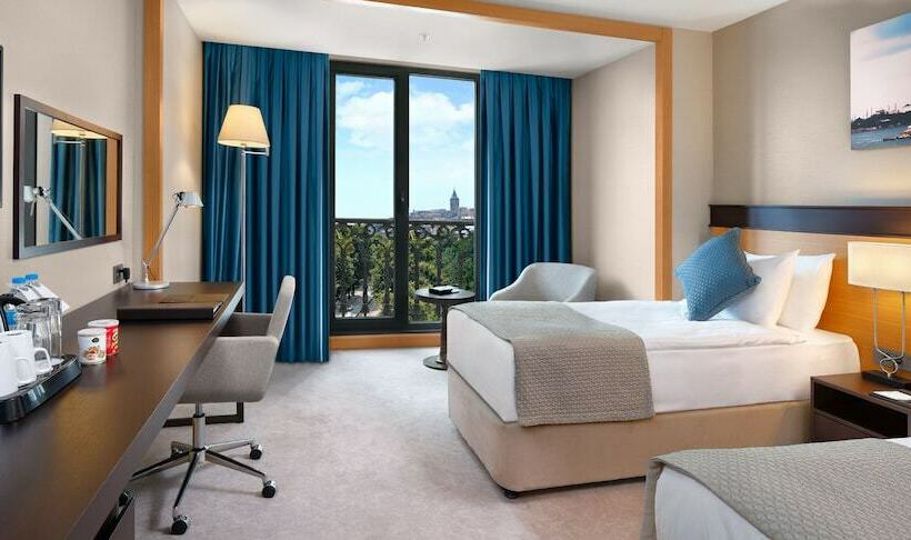 اتاق لوکس, Port Bosphorus