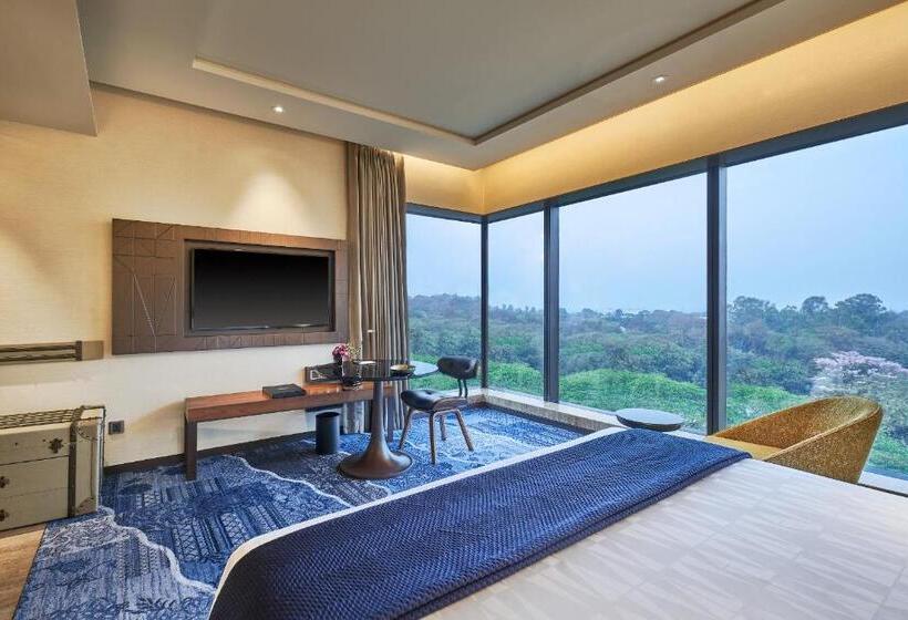 اتاق کلاب, The Den Bengaluru