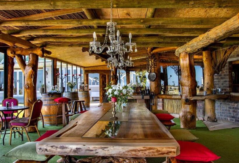 اتاق استاندارد چهار تخته با چشم‌انداز دریا, Tniqua Stable Inn