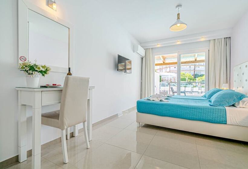 コンフォートルーム, Palapart Gikas Gouvia