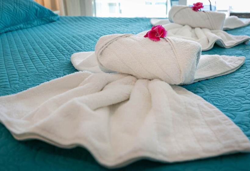 コンフォートルーム, Palapart Gikas Gouvia