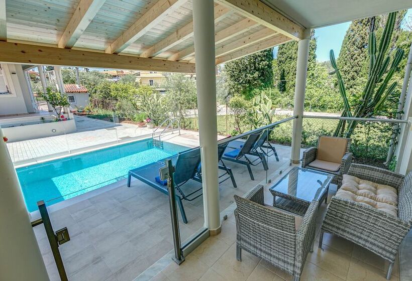 コンフォートルーム, Palapart Gikas Gouvia