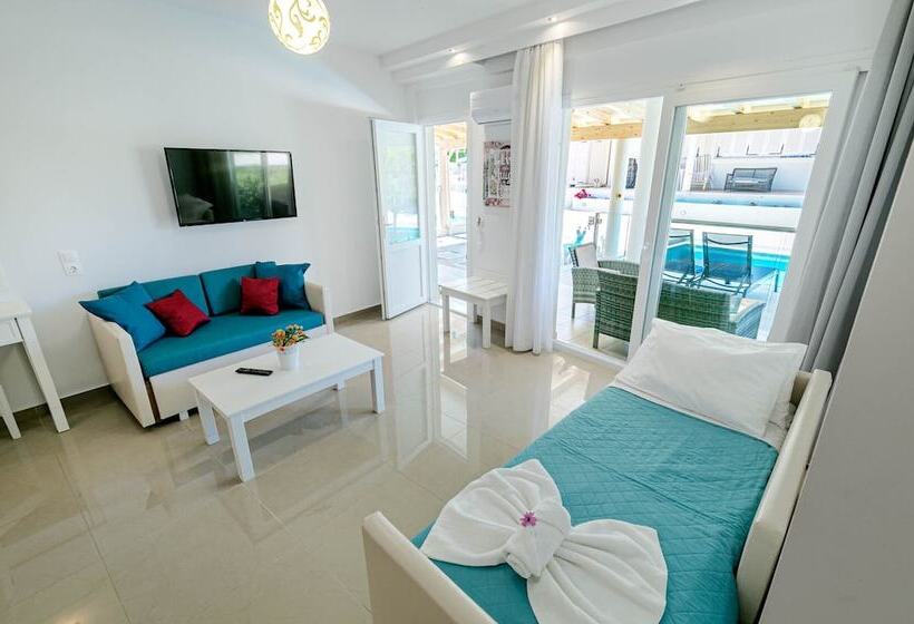 コンフォートルーム, Palapart Gikas Gouvia