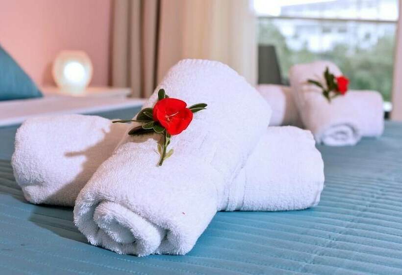 コンフォーとスイートルーム, Palapart Gikas Gouvia