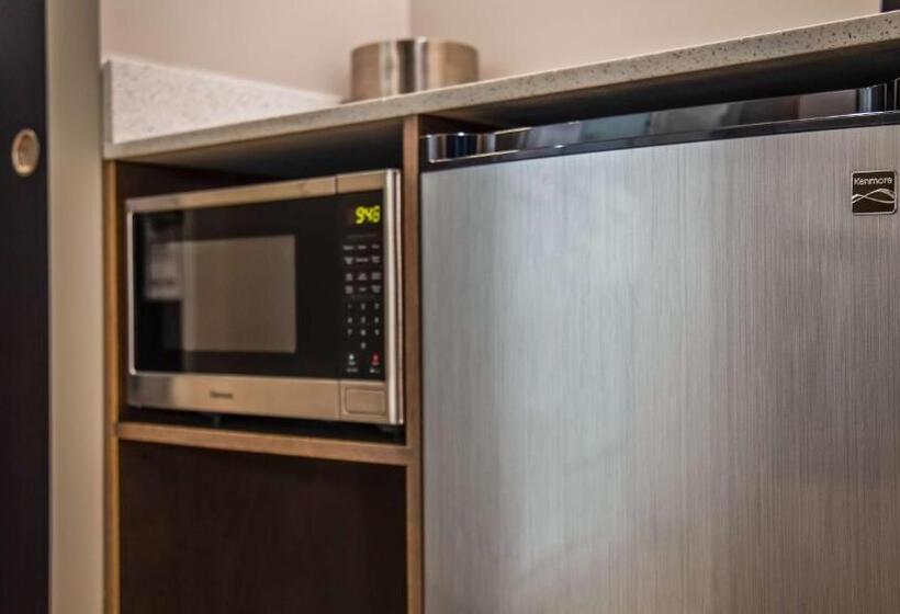 جناح لذوى الاحتياجات الخاصة, Best Western Plus Bolivar Hotel & Suites