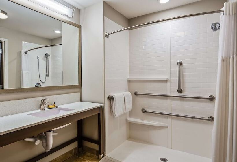 جناح, Best Western Plus Bolivar Hotel & Suites