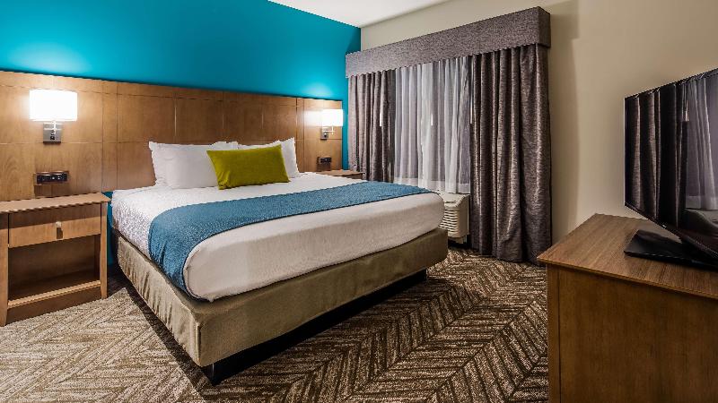 带大床的套房, Best Western Plus Bolivar Hotel & Suites