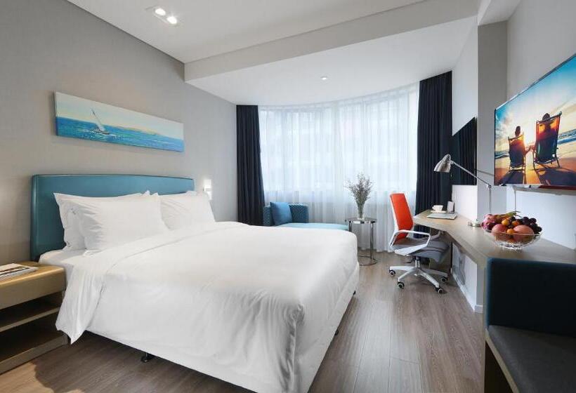 اتاق استاندارد با تخت بزرگ, Holiday Inn Express   Xiamen City Center, An Ihg