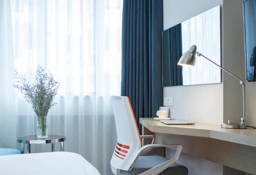 اتاق استاندارد با تخت بزرگ, Holiday Inn Express   Xiamen City Center, An Ihg