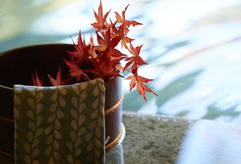 Quarto Clássico, Hoshino Resorts Kai Kawaji