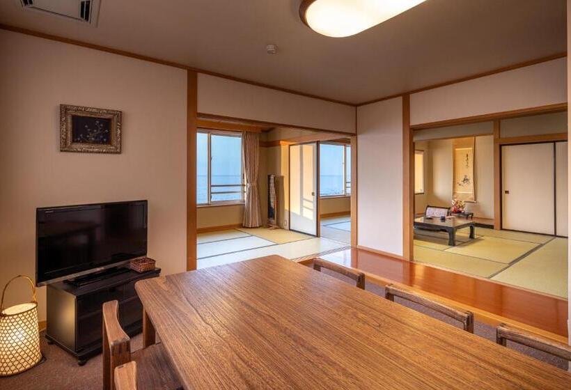 Quarto Familiar Deluxe, Ikkyu  Seaside