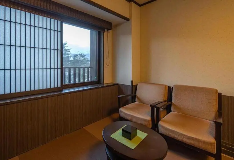 Standard-huone, Konoha