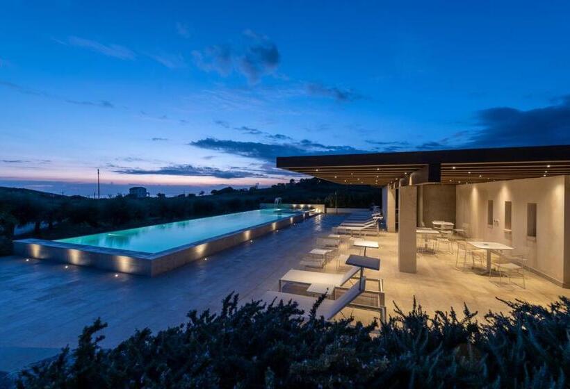 Номер Deluxe Вид на Море, Borgo Giallonardo Wine Relais