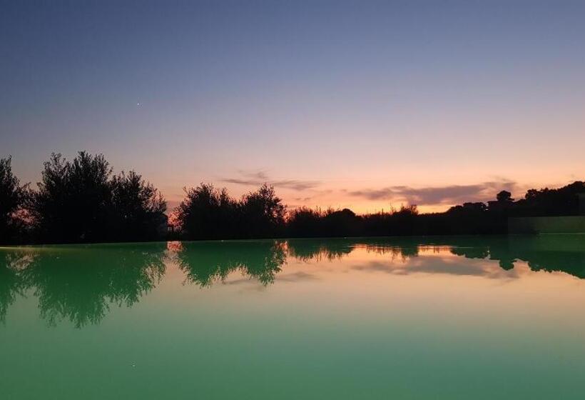 Номер Superior, Borgo Giallonardo Wine Relais