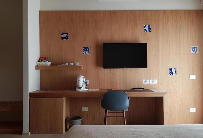 Номер Deluxe Вид на Море, Borgo Giallonardo Wine Relais