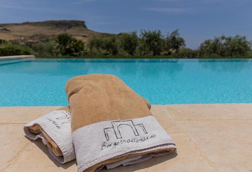 Люкс, Borgo Giallonardo Wine Relais