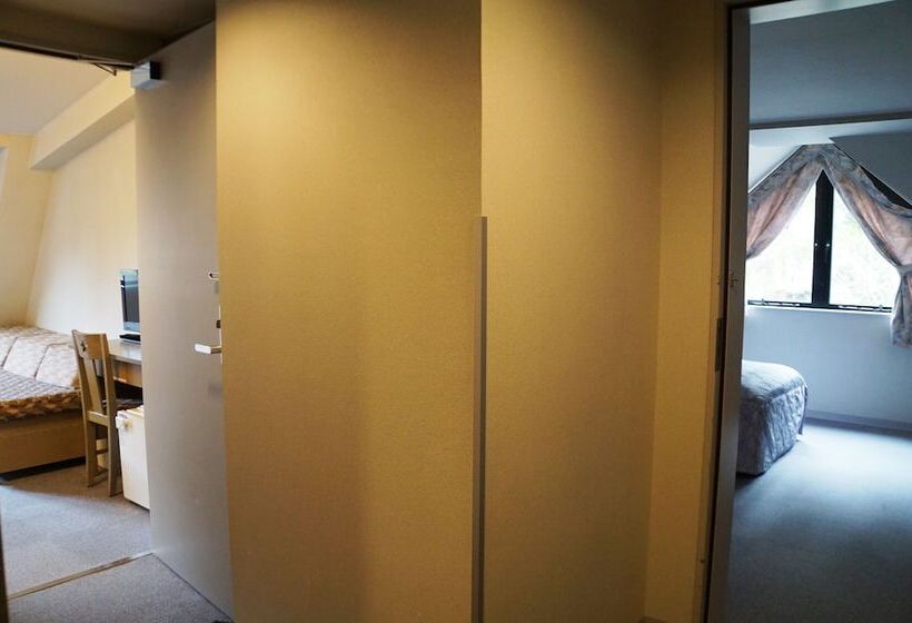 Camera Familiare Comunicante, Stelle Belle