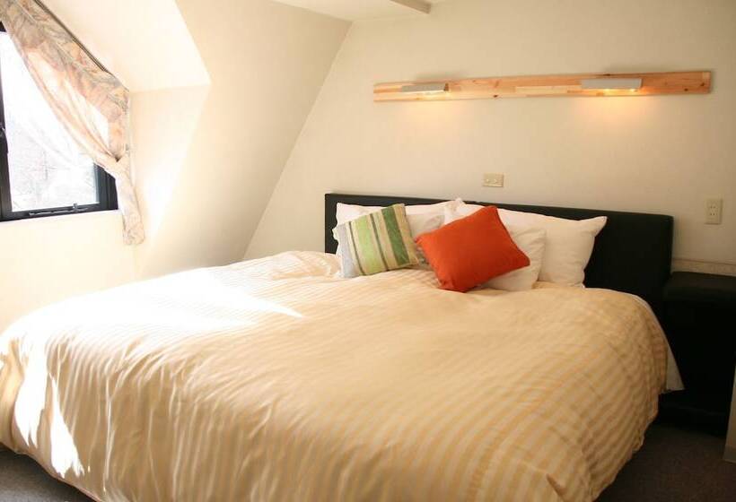 Camera Executive, Stelle Belle