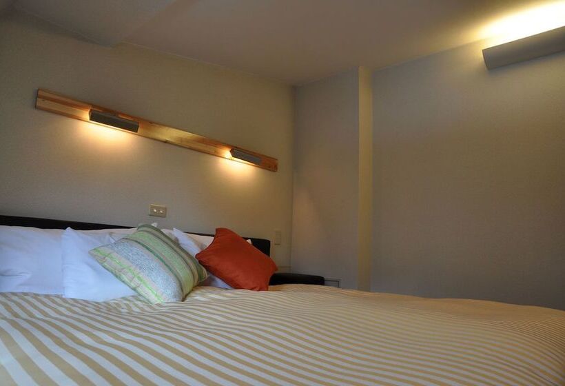 Camera Executive, Stelle Belle