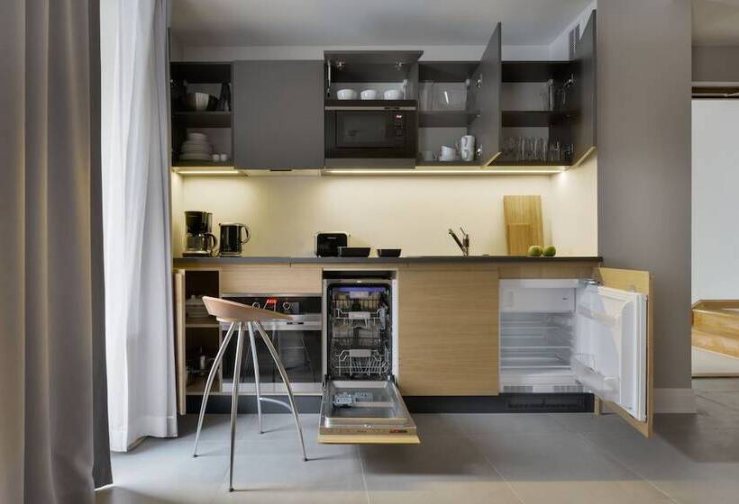 Студия Superior, Stradonia Serviced Apartments