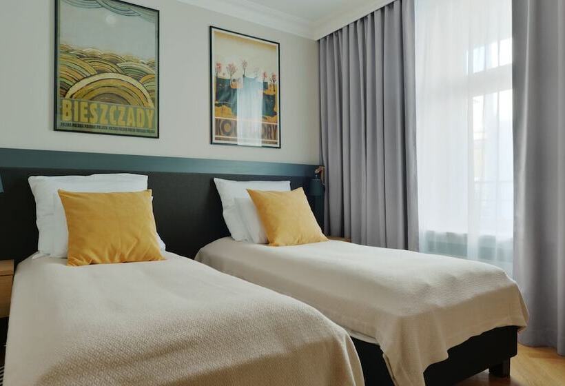 Апартаменты 2 Спальни с Балконом, Stradonia Serviced Apartments