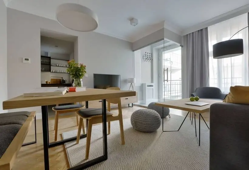 آپارتمان 2 خوابه با بالکن, Stradonia Serviced Apartments