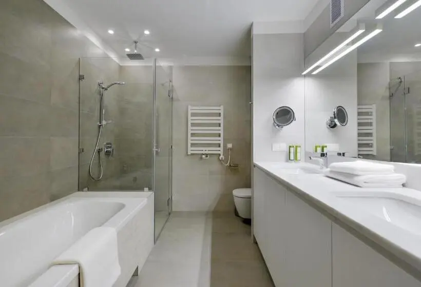 1 Bedroom Penthouse Apartment, Stradonia Serviced Apartments