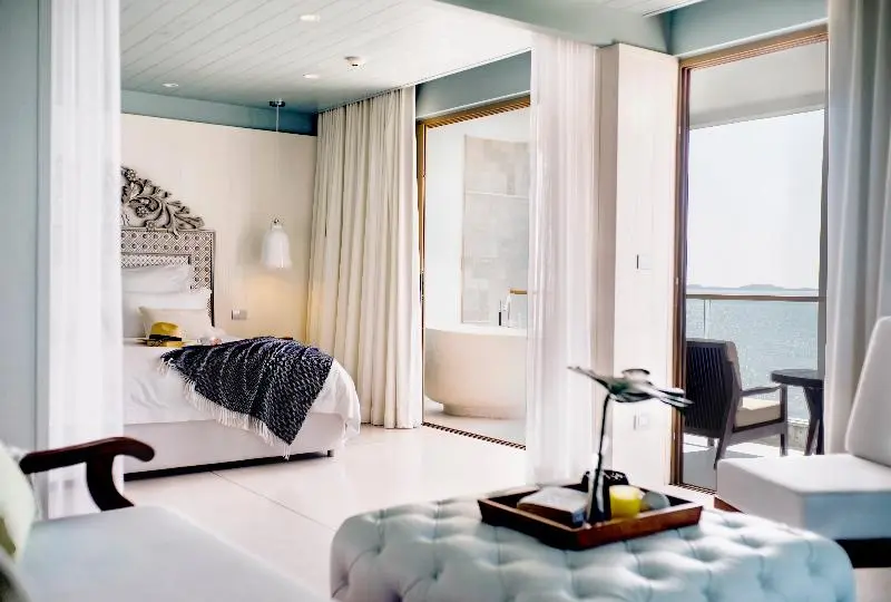 2 Bedroom Suite