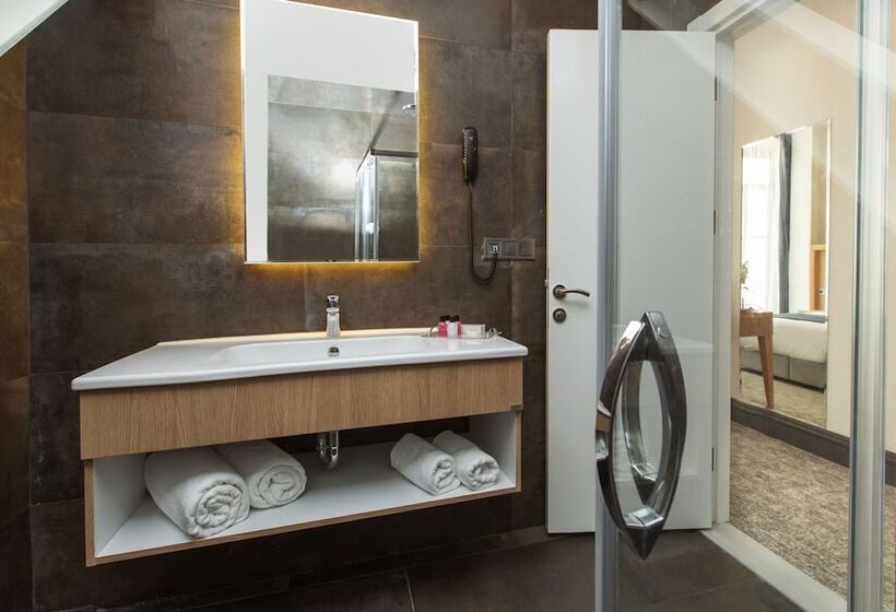 标准三人间, Premist Hotels Taksim