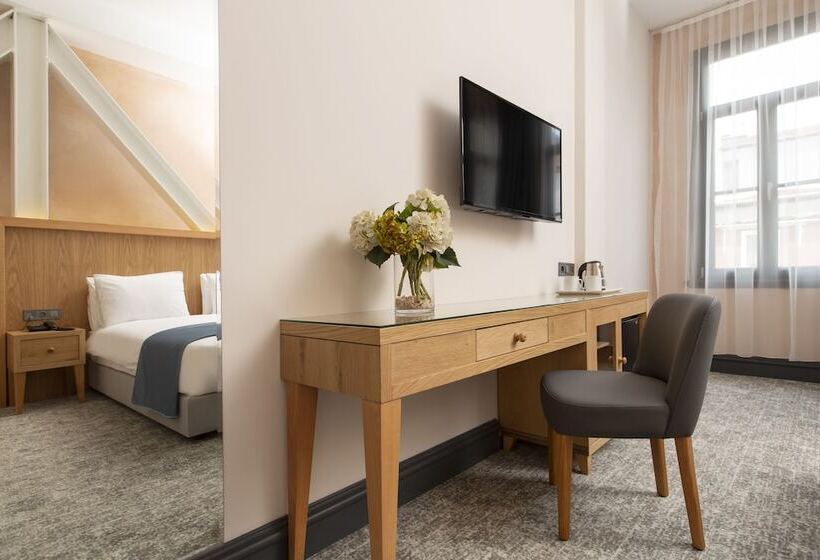 חדר סופריור עם מרפסת, Premist Hotels Taksim